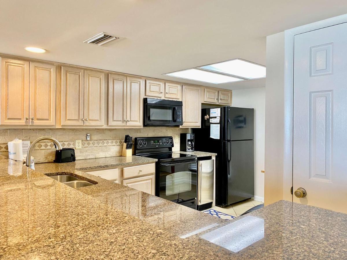 Wind Drift 102S: Beachfront Condo with Pools and Tennis Orange Beach Exterior photo